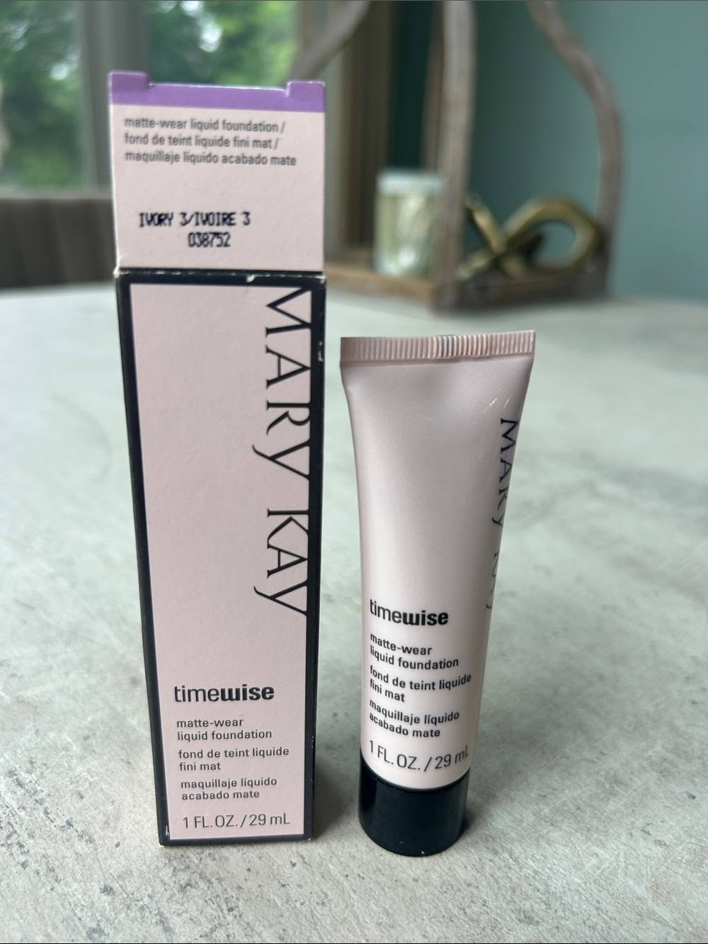 Mary Kay Timewise Liquid Foundation - Ivory 3 NIB